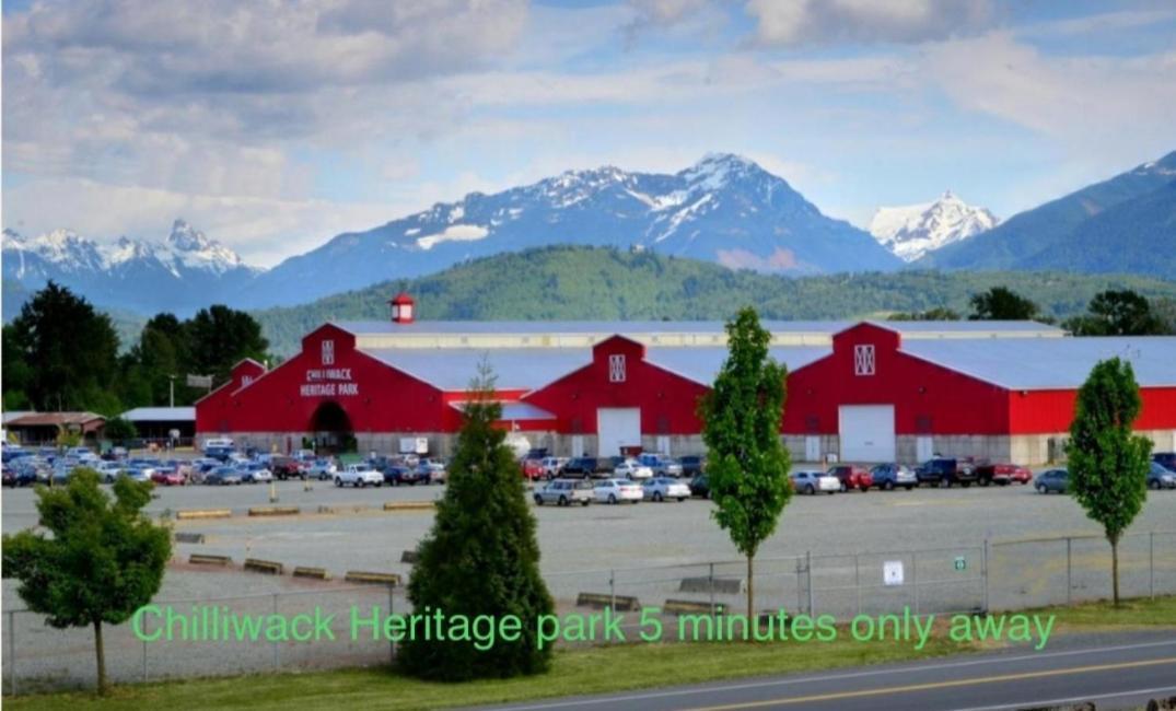 Private 2 Bedrooms Suite Near Hwy 1, Cultus Lake, Heritage Park, Fishing, Coliseum Chilliwack Camera foto